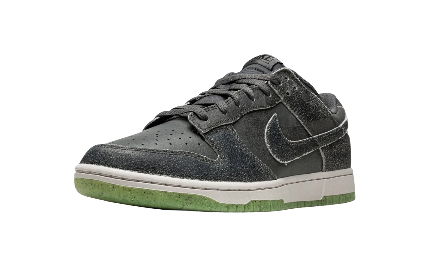 Nike Dunk Low Halloween Scream Green
