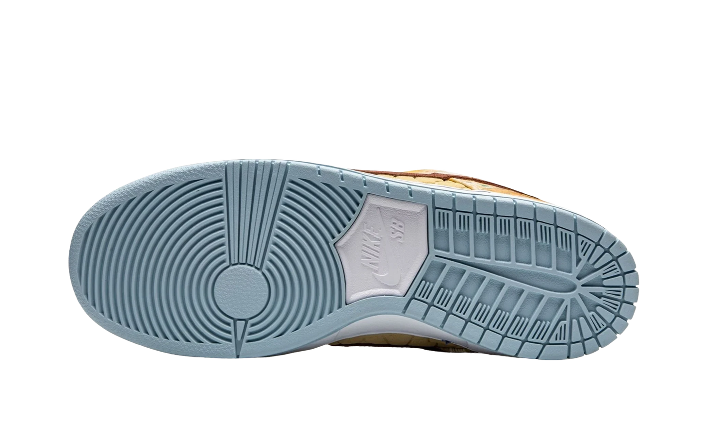 Nike SB Dunk Low Street Hawker