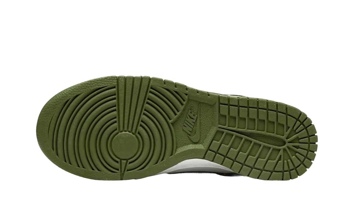 Nike Dunk Low Olive