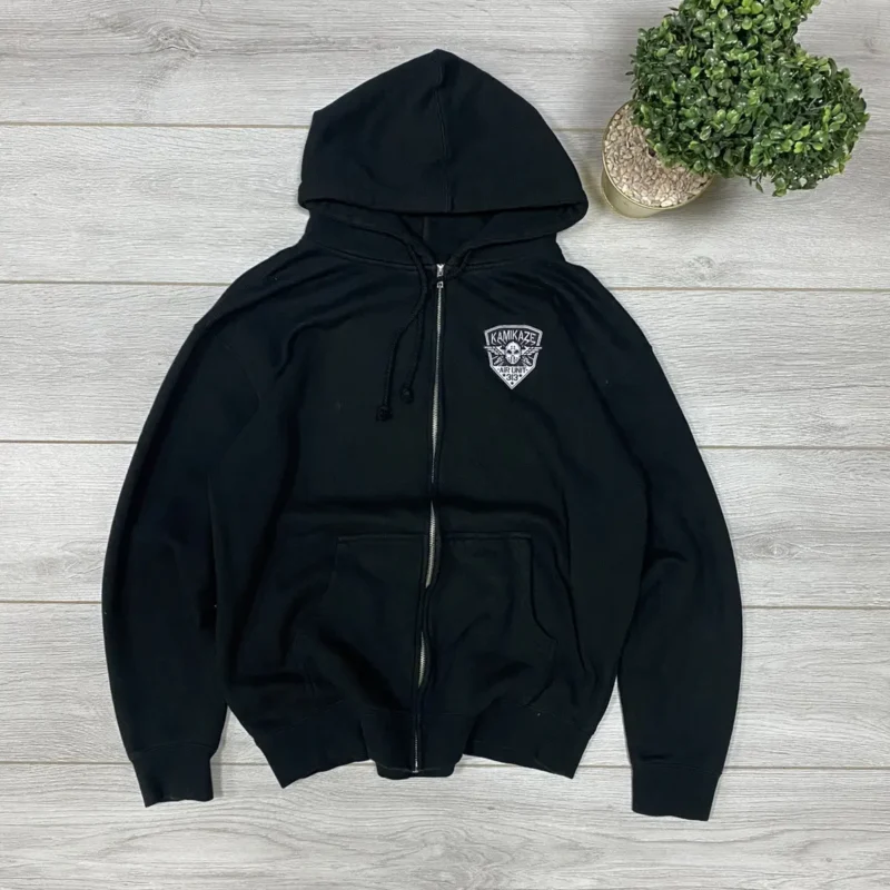 8667e305679d430ab0fc50c27cb8a77c